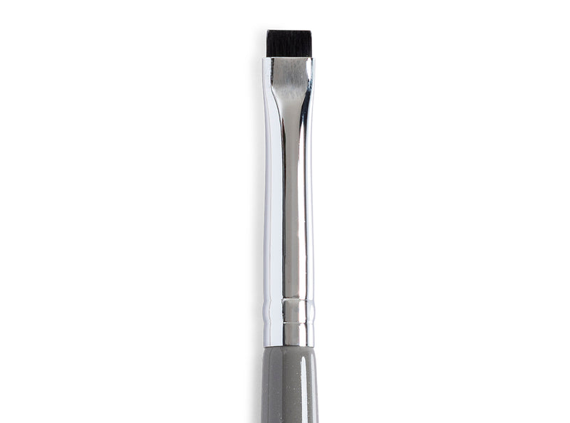 #03 Small Flat Line Brush - Brow Flicks